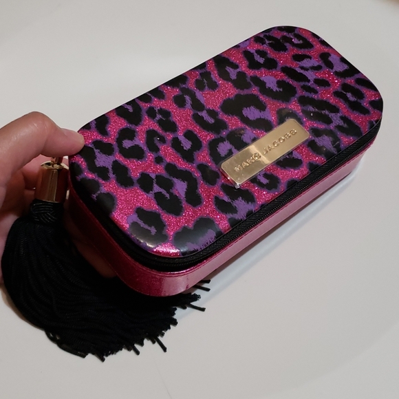 Marc Jacobs Handbags - NWOT* Marc Jacobs Cosmetic Case